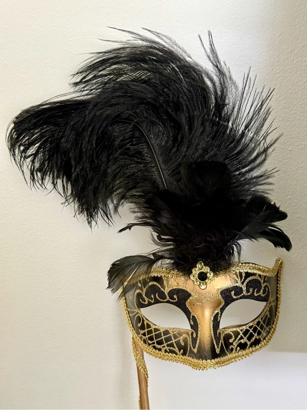 Vintage Pier 1 Venetian Jester Stick Mask Masquerade Black Gold 21”